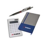 סט פרימיום ממותג – פנקס, עט ומחשבון