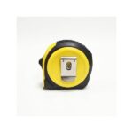 מטר מדידה ממותג באורך 10 מטר עם סרט פלדה וגוף פלסטיק צהוב עם ציפוי גומי שחור – מוצר פרסום שימושי וכלי עבודה אמיתי למיתוג עסקים